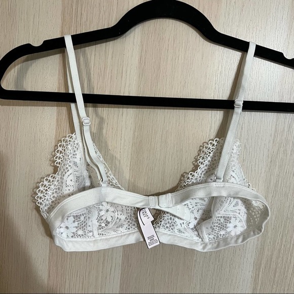 Victoria’s Secret White Lace Bralette - Picture 2 of 3